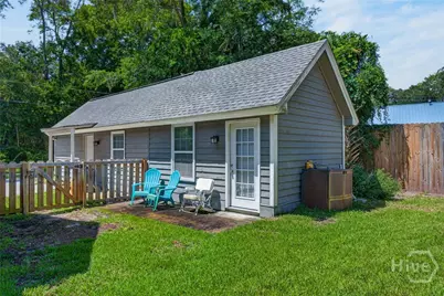 1106 A Walthour Road, Savannah, GA 31410 - Photo 3