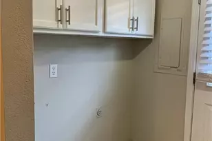 901 Olmstead Dr, Hinesville, GA 31313 - Photo 9
