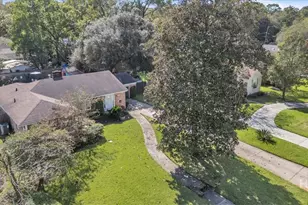 223 E 64th St, Savannah, GA 31405 - Photo 49