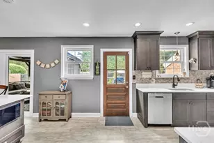 223 E 64th St, Savannah, GA 31405 - Photo 11