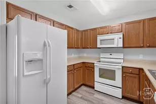 48 Winter Lake Cir, Savannah, GA 31407 - Photo 13