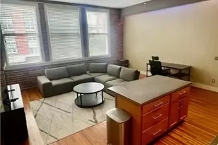 122 W Broughton St, Savannah, GA 31401 - Photo 5