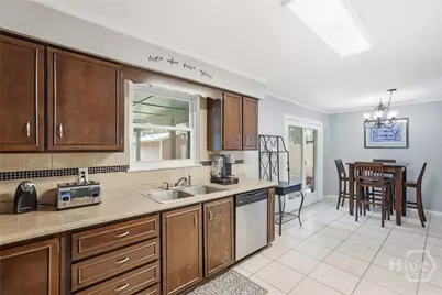 32 Silverstone Circle #Furnished, Savannah, GA 31406 - Photo 11