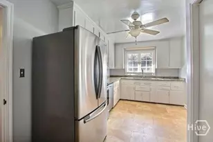 21 Columbus Dr, Savannah, GA 31405 - Photo 5