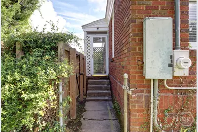705 E 51st Street, Savannah, GA 31405 - Photo 25