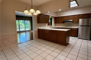11 Gossamer Ln, Savannah, GA 31411 - Photo 5