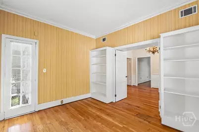 137 E 53rd Street, Savannah, GA 31405 - Photo 7