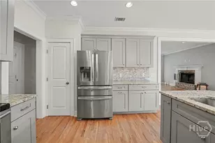 415 E 58th St, Savannah, GA 31405 - Photo 21