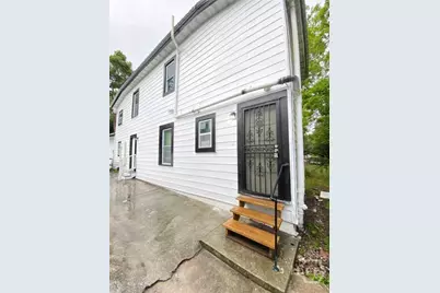 1611 1/2 E Henry Street #B, Savannah, GA 31404 - Photo 1