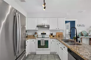 27 River Bluff Dr, Savannah, GA 31406 - Photo 15