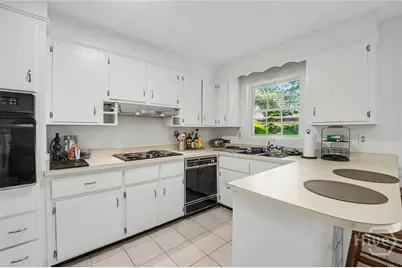 9231 Garland Drive, Savannah, GA 31406 - Photo 15