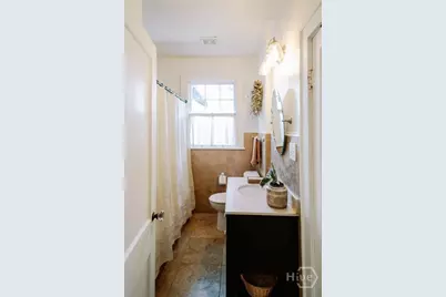 211 E 51st Street, Savannah, GA 31405 - Photo 27
