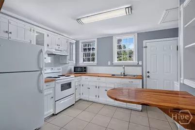 1010 E Victory Drive #F, Savannah, GA 31405 - Photo 9