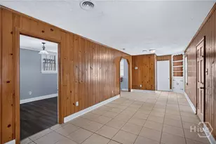 1010 E Victory Dr, Savannah, GA 31405 - Photo 5