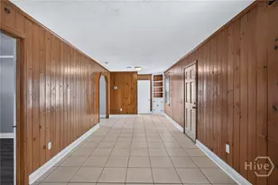 1010 E Victory Dr, Savannah, GA 31405 - Photo 7