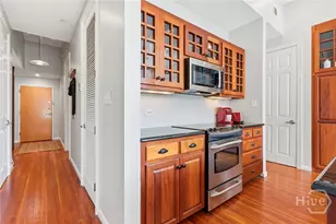 122 W Broughton St, Savannah, GA 31401 - Photo 11