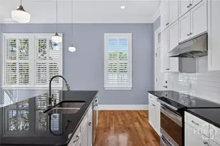 502 E Oglethorpe Ave, Savannah, GA 31401 - Photo 11