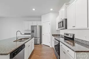 148 Troupe Dr, Savannah, GA 31407 - Photo 7
