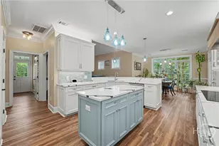 24 Oakcrest Dr E, Savannah, GA 31405 - Photo 17