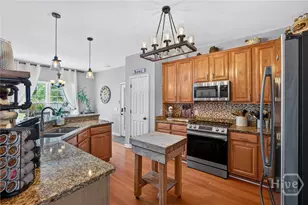 1014 Walthour Rd, Savannah, GA 31410 - Photo 7