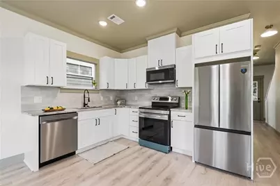 744 E 33rd Street, Savannah, GA 31401 - Photo 7