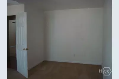 215 E Old Mill Rd, Richmond Hill, GA 31324 - Photo 9