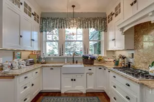 124 E 45th St, Savannah, GA 31405 - Photo 11