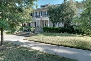 124 E 45th St, Savannah, GA 31405 - Photo 17