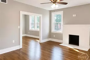 19 W 50th St, Savannah, GA 31401 - Photo 5