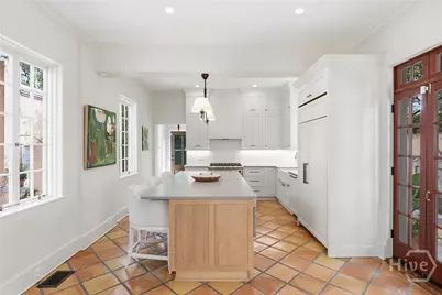 739 E 45th Street, Savannah, GA 31405 - Photo 9