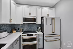 212 Cypress Pointe Dr, Richmond Hill, GA 31324 - Photo 7