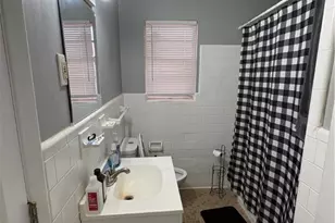11 Hampstead Ave, Savannah, GA 31405 - Photo 5