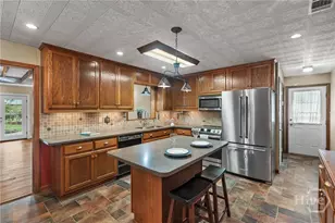 2421 Dolphin Dr, Savannah, GA 31406 - Photo 15