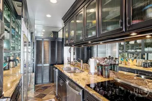 439 Abercorn St, Savannah, GA 31401 - Photo 15