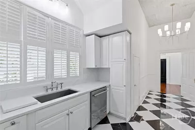 207 E Gwinnett Street, Savannah, GA 31401 - Photo 21
