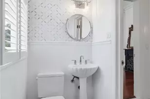 207 E Gwinnett St, Savannah, GA 31401 - Photo 15