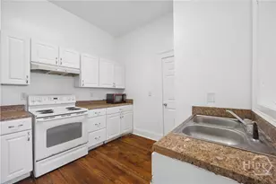 1021 E Bolton St, Savannah, GA 31401 - Photo 25