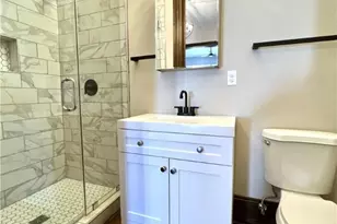 2313 Whitaker St, Savannah, GA 31401 - Photo 9