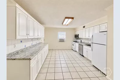 1315 Bonaventure Road #Downstairs, Savannah, GA 31405 - Photo 5