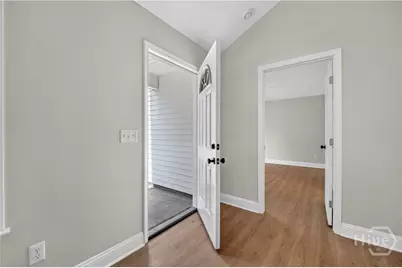 1126 E 56 Street, Savannah, GA 31404 - Photo 7