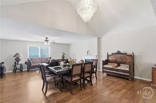 1956 Heathrow Dr, Hinesville, GA 31313 - Photo 9