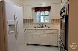 710 Windsor Rd, Savannah, GA 31419 - Photo 5