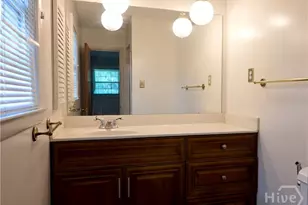 710 Windsor Rd, Savannah, GA 31419 - Photo 15