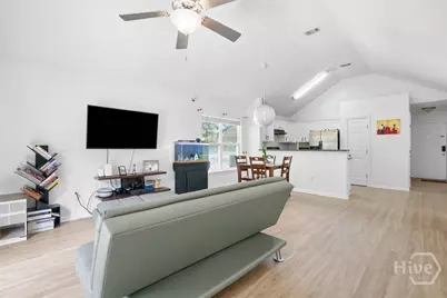 115 S Circle Drive, Savannah, GA 31405 - Photo 3