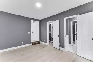 802 W 44th St, Savannah, GA 31405 - Photo 17
