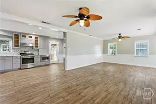 206 Port Royal Dr, Savannah, GA 31410 - Photo 9