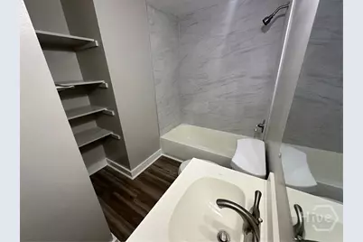 815 E Waldburg Street, Savannah, GA 31401 - Photo 21