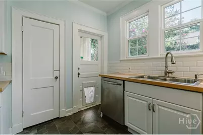 625 E 51st Street, Savannah, GA 31405 - Photo 49