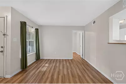 401 N Cromwell Road #R8, Savannah, GA 31410 - Photo 9