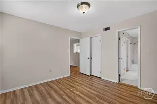 401 N Cromwell Rd, Savannah, GA 31410 - Photo 23